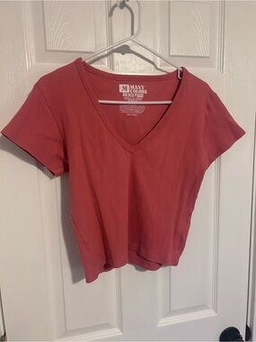Big Bud Press Ribbed V-Neck Short Sleeve Top in Coral Pink